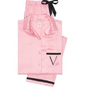 Pink silk Victoria’s secret pajamas set